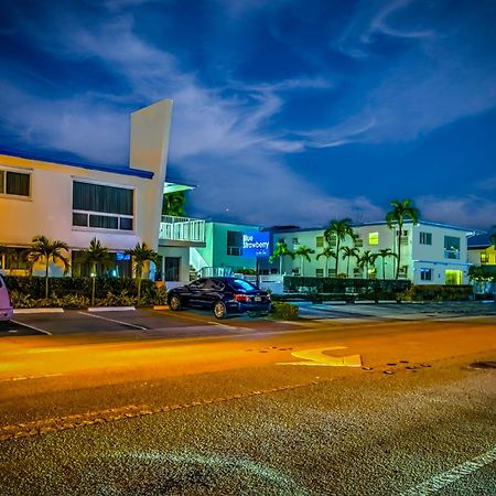 Blue Strawberry By The Sea Hotell Lauderdale-by-the-Sea Exteriör bild
