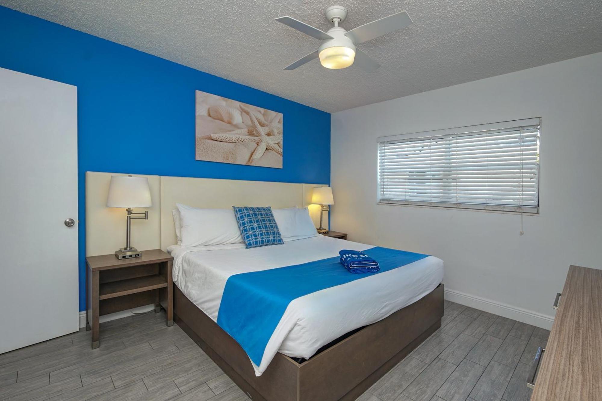 Blue Strawberry By The Sea Hotell Lauderdale-by-the-Sea Exteriör bild