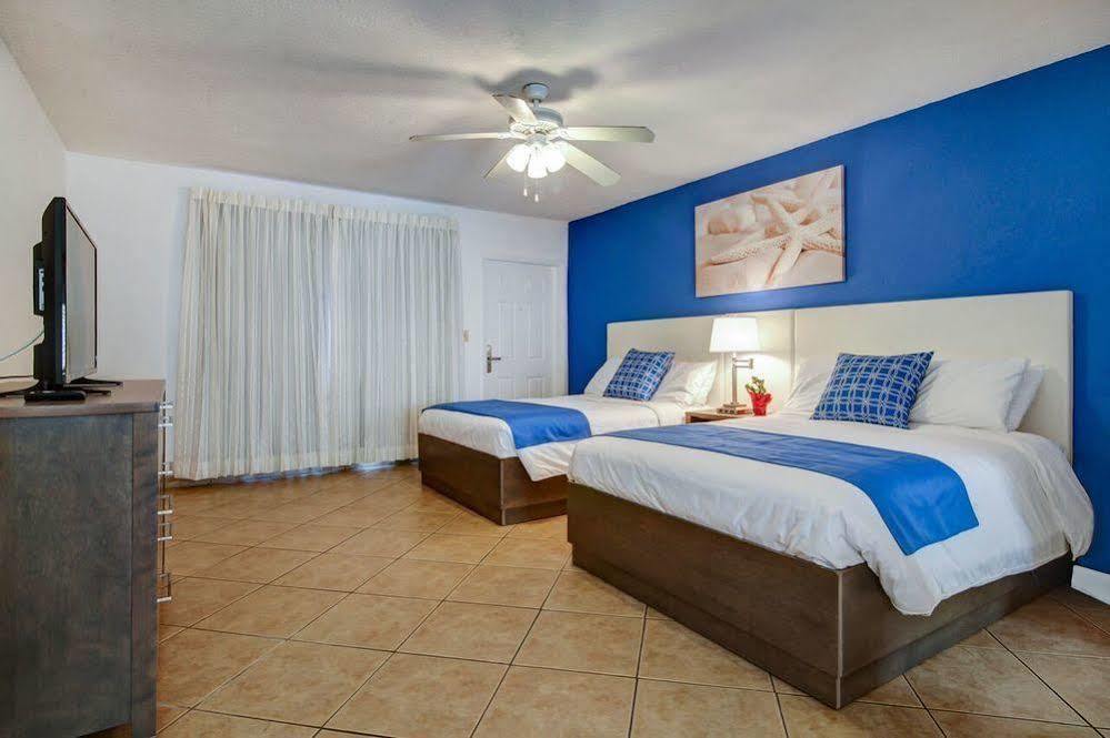 Blue Strawberry By The Sea Hotell Lauderdale-by-the-Sea Exteriör bild
